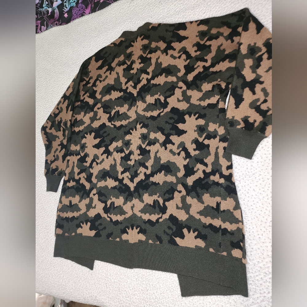 Philosophy Boho Camo Sweater Jacket - Picture 2 of 11